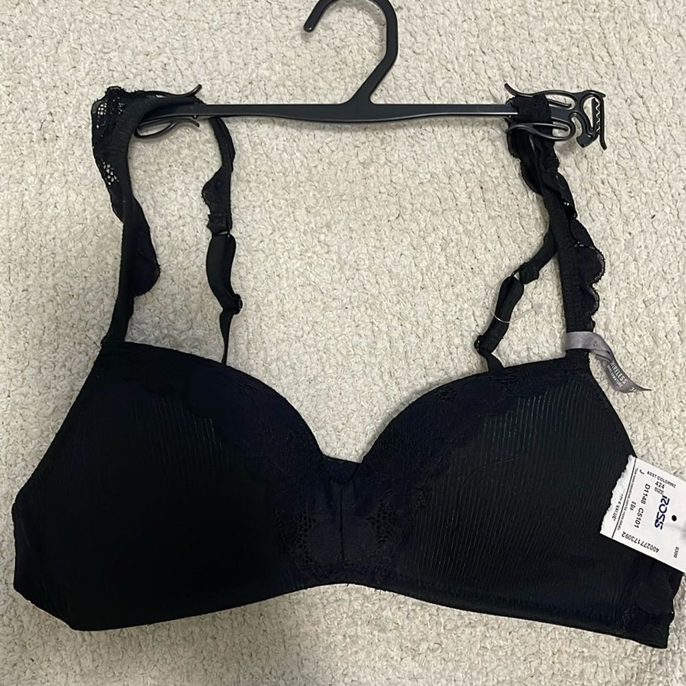 Aerie - 32A. Wirefree Lace Trim Ribbed Bra - NWT
